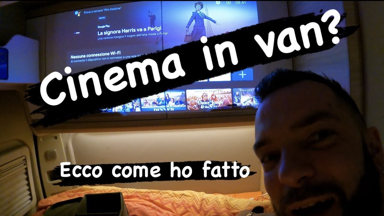 Una sala cinema  e gaming in van!