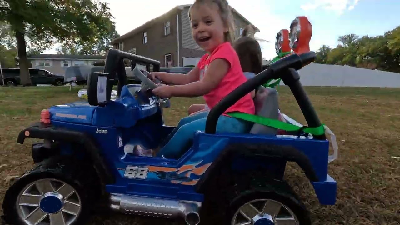2022 Emory & Ella Jeeping again 