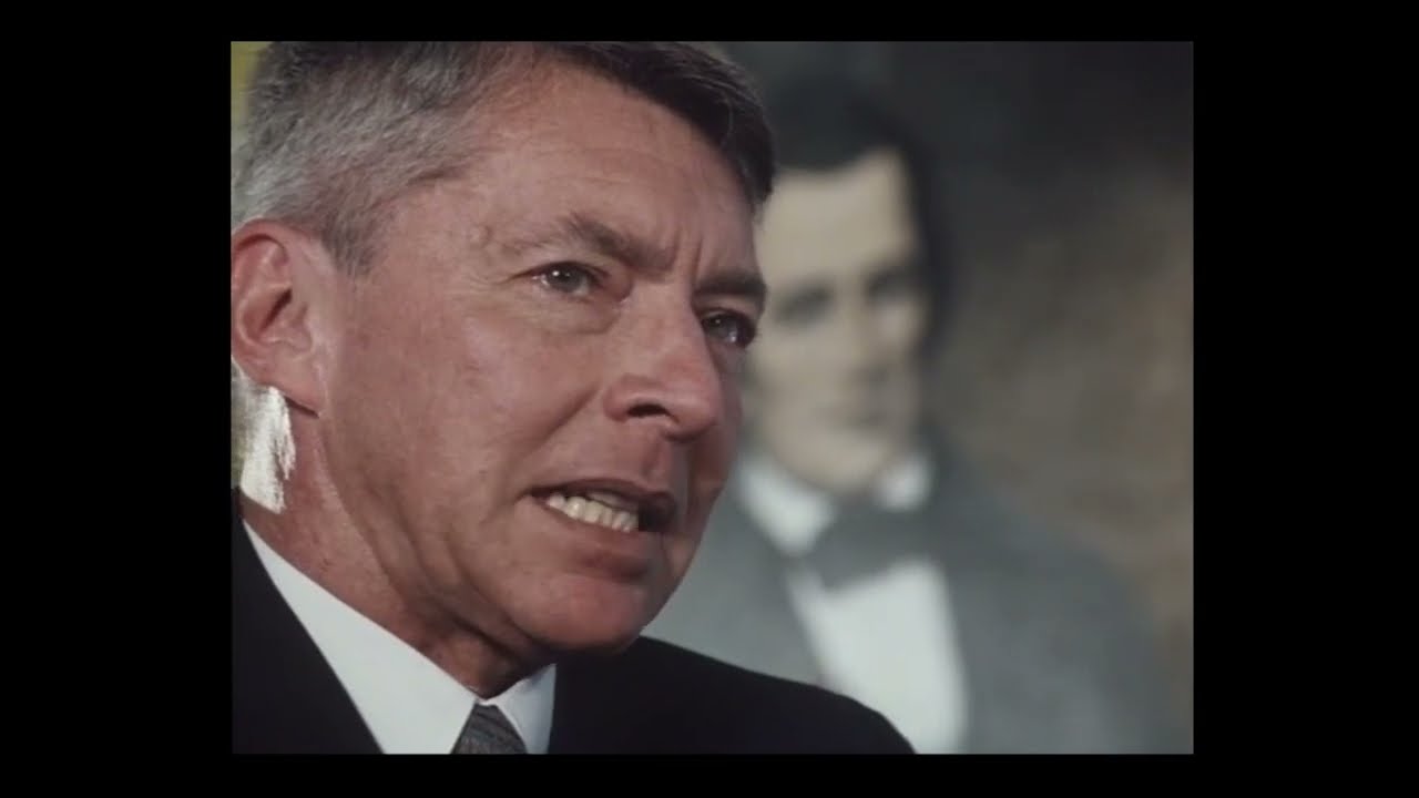 Kenneth Nelson in film RED KING, WHITE KNIGHT (1989)