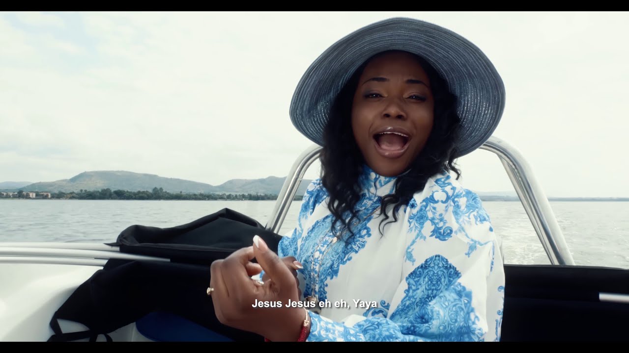 Yahweh official video by Edwige Bonkonde M