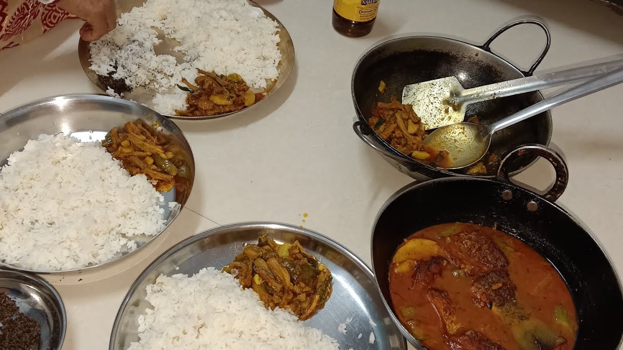 ভিতরে যে কি রান্না করলাম সেটা আপনাদেরকে দেখাতেই আমি সময় পেলাম না#food#famlivlog #viralvideos 