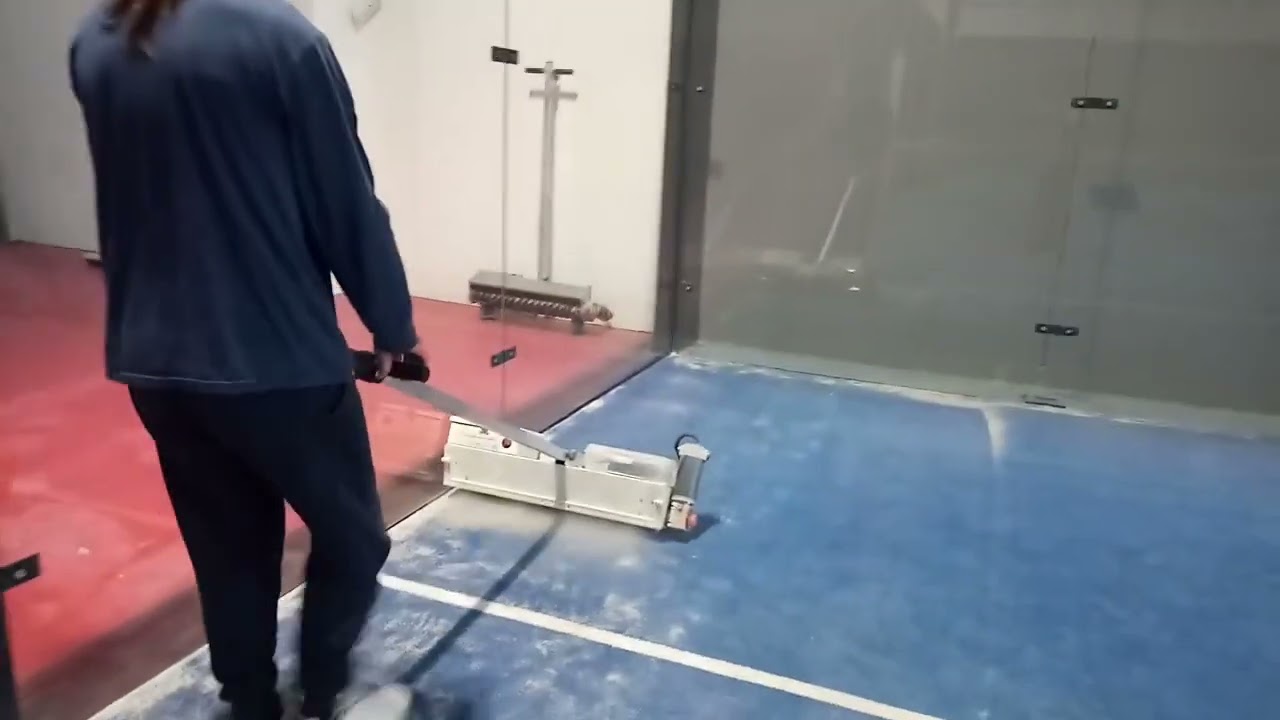 [2023] SPAZZOLA IL CAMPO DI PADEL IN UN ATTIMO!