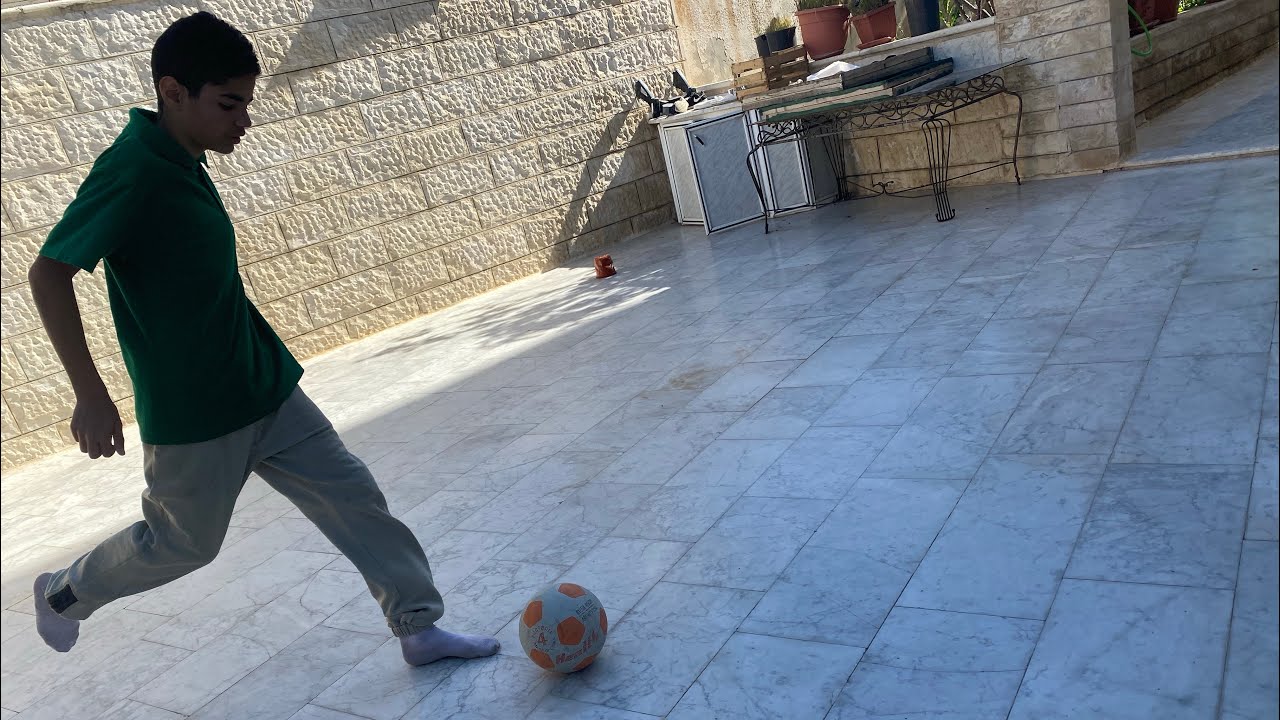 تحديات لاعبين