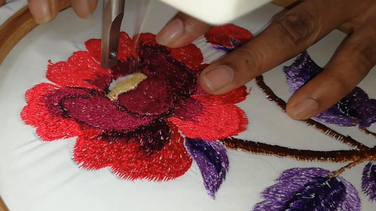 Create Stunning Flower Embroidery: Tutorial for All Levels