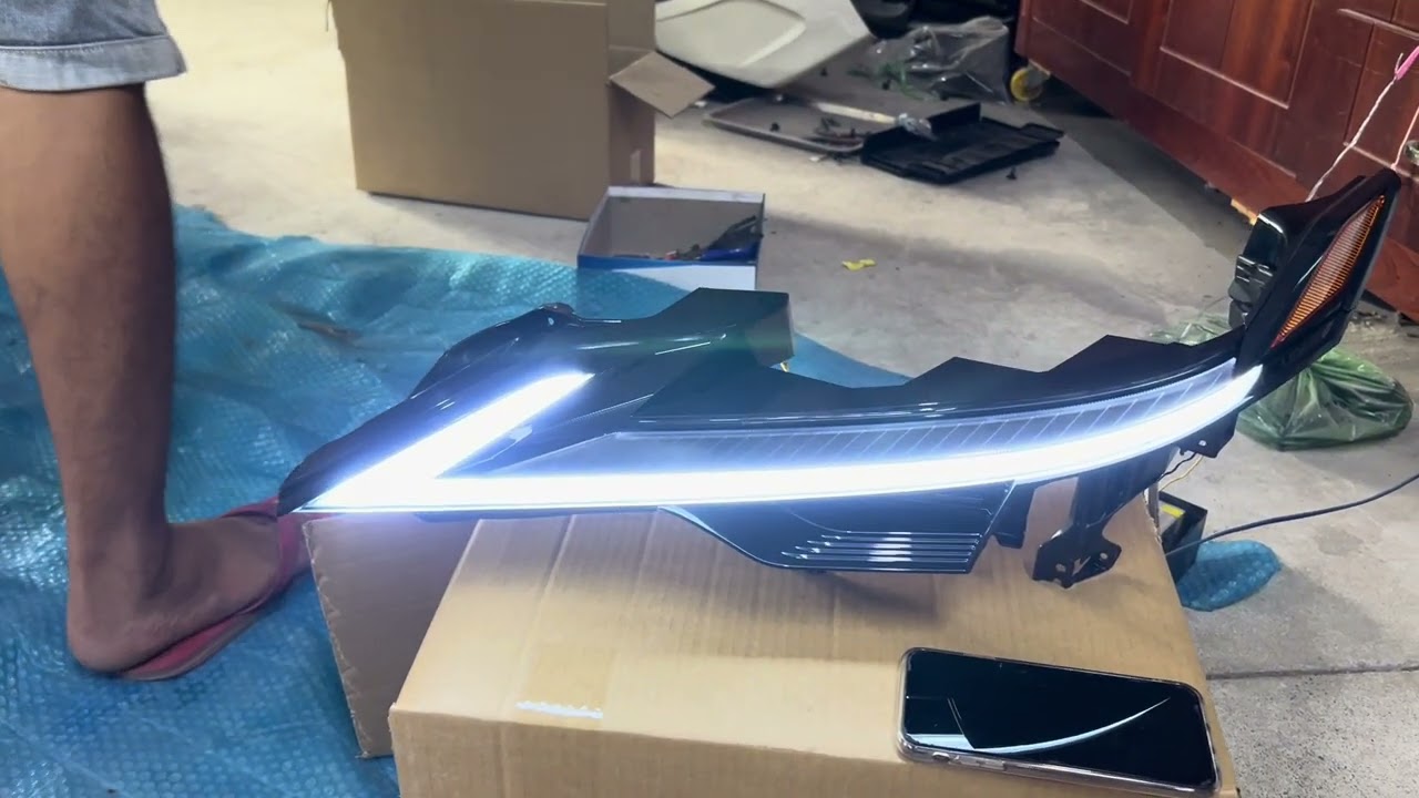 Lexus Rx350 đời 2022 thay thế bộ led zin bị hư bị ngã vàng bằng bộ led delight sáng trắng cực sáng 