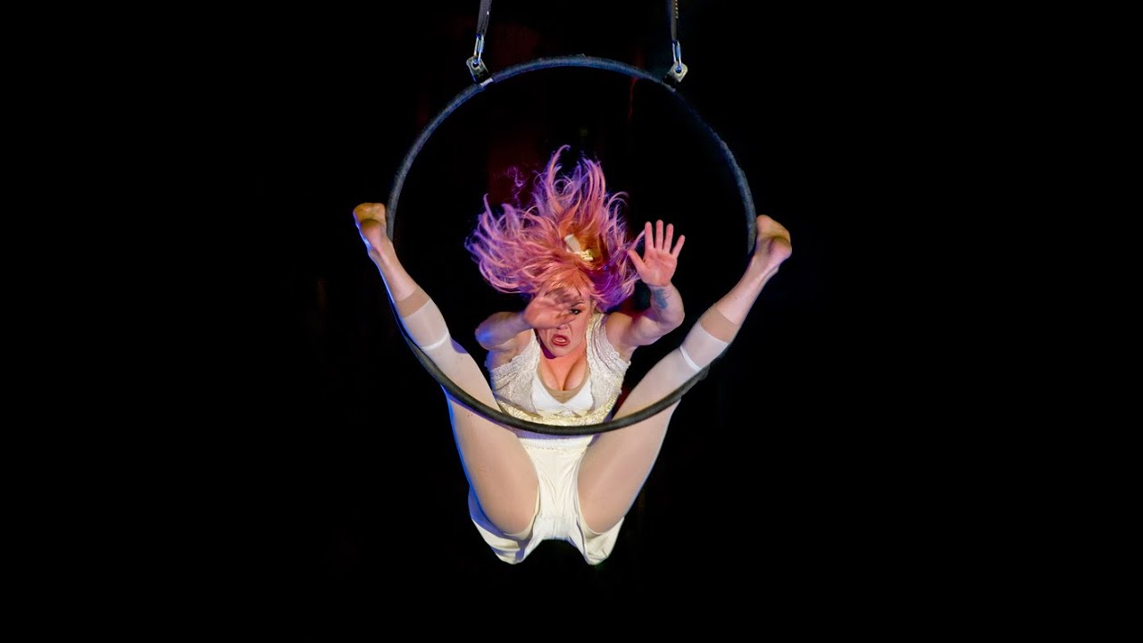 Bronwen Pattison - 'Mosquito'.  Comedy Aerial Hoop. 2016