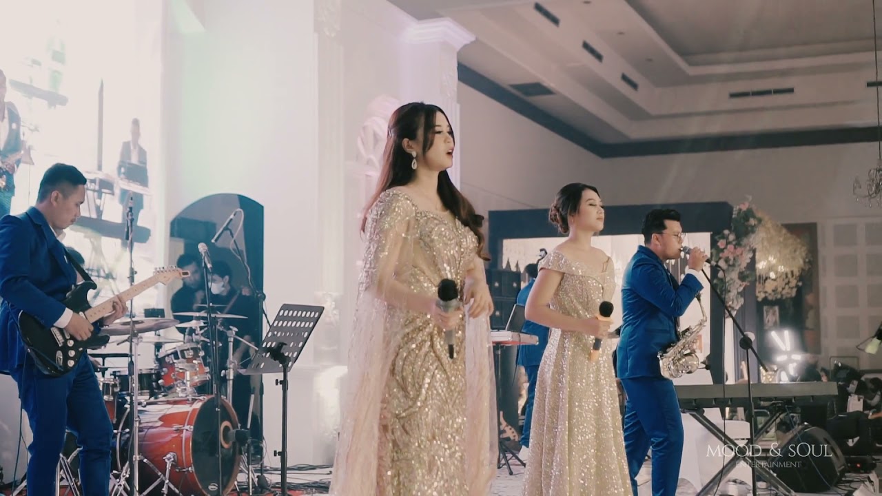 Payung teduh - Untuk Perempuan yang sedang dalam Pelukan (Cover by Mood & Soul Entertainment)
