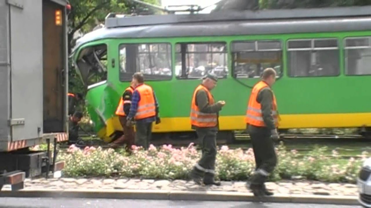 Poznań: Zderzenie tramwajów na Małych Garbarach