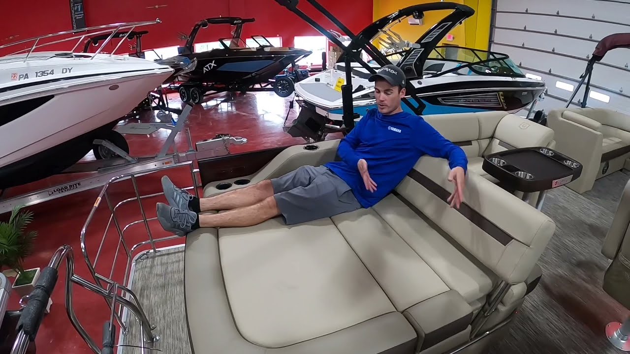 2022 Sweetwater 2286SFL Triple-Toon in Black Cherry 🍒 by Godfrey Pontoons