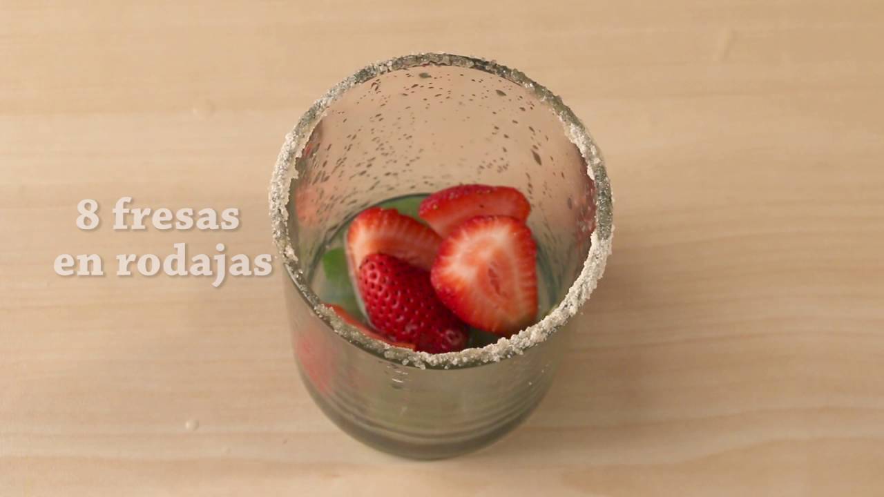 Strawberry Vodka Smash