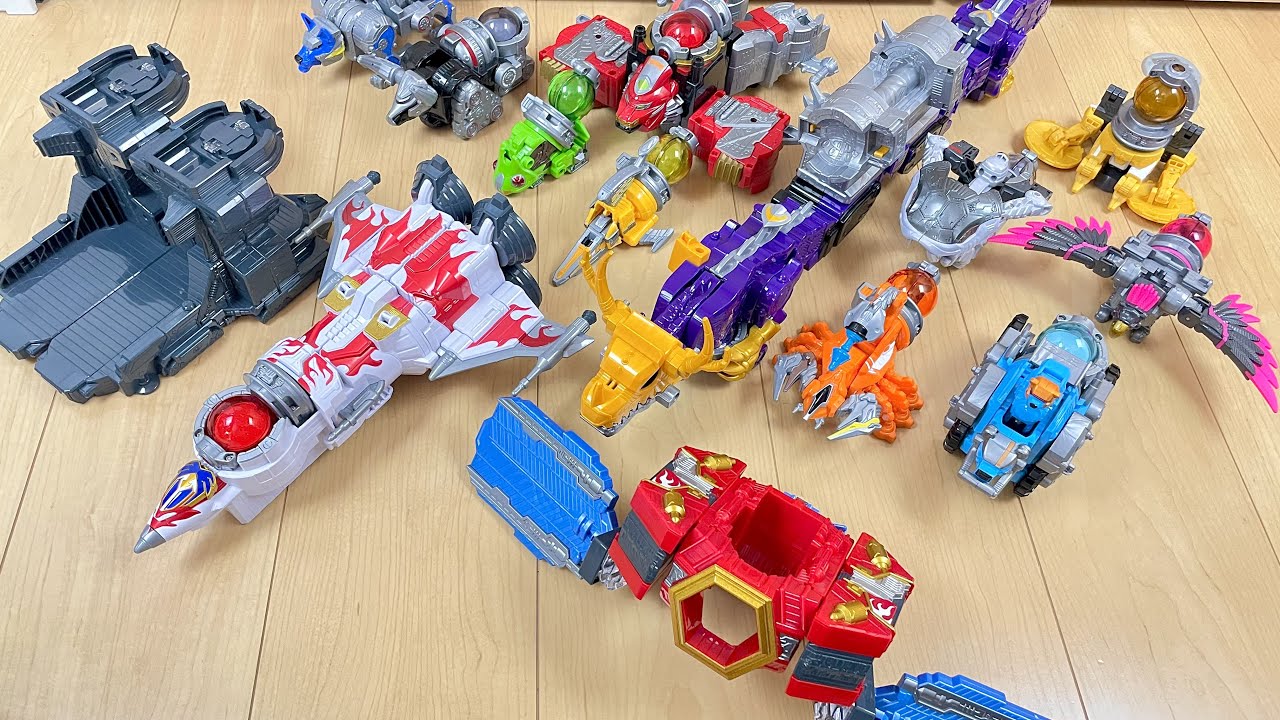 【PowerRangers CosmicFury】🚀🚀🚀なんてこった!?キュウレンジャーのギガントホウオウとキュータマジンで遊んでみた