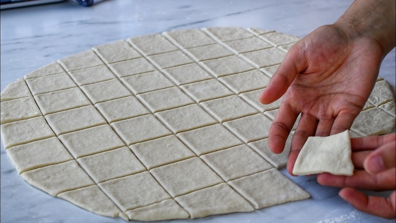10 DAKİKADA HAZIR ☑️ DAHA KOLAYI YOK ❗ ASLA YAĞ ÇEKMEYEN MAYASIZ PİŞİ TARİFİ 👌 / KAHVALTILIK