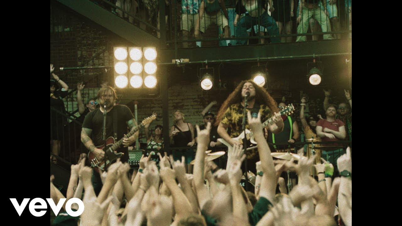 Coheed and Cambria - Blind Side Sonny (Official)