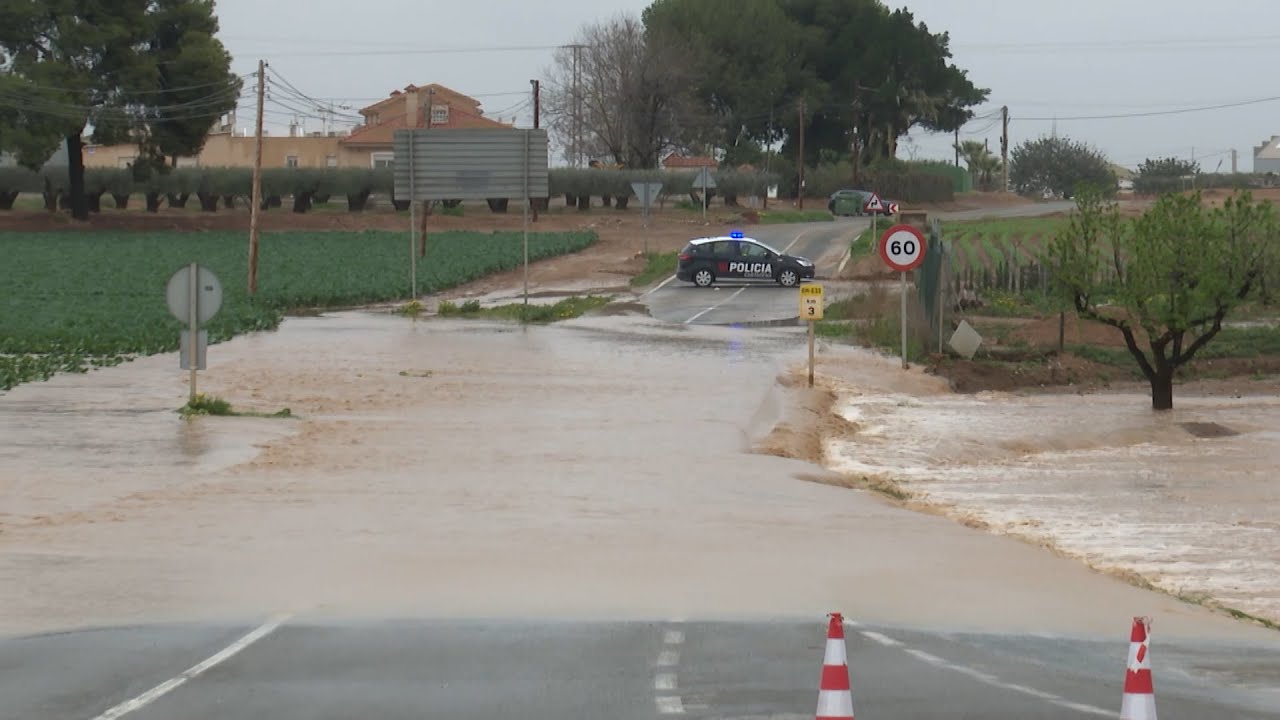 Rescates y colegios cerrados a consecuencia de la lluvia