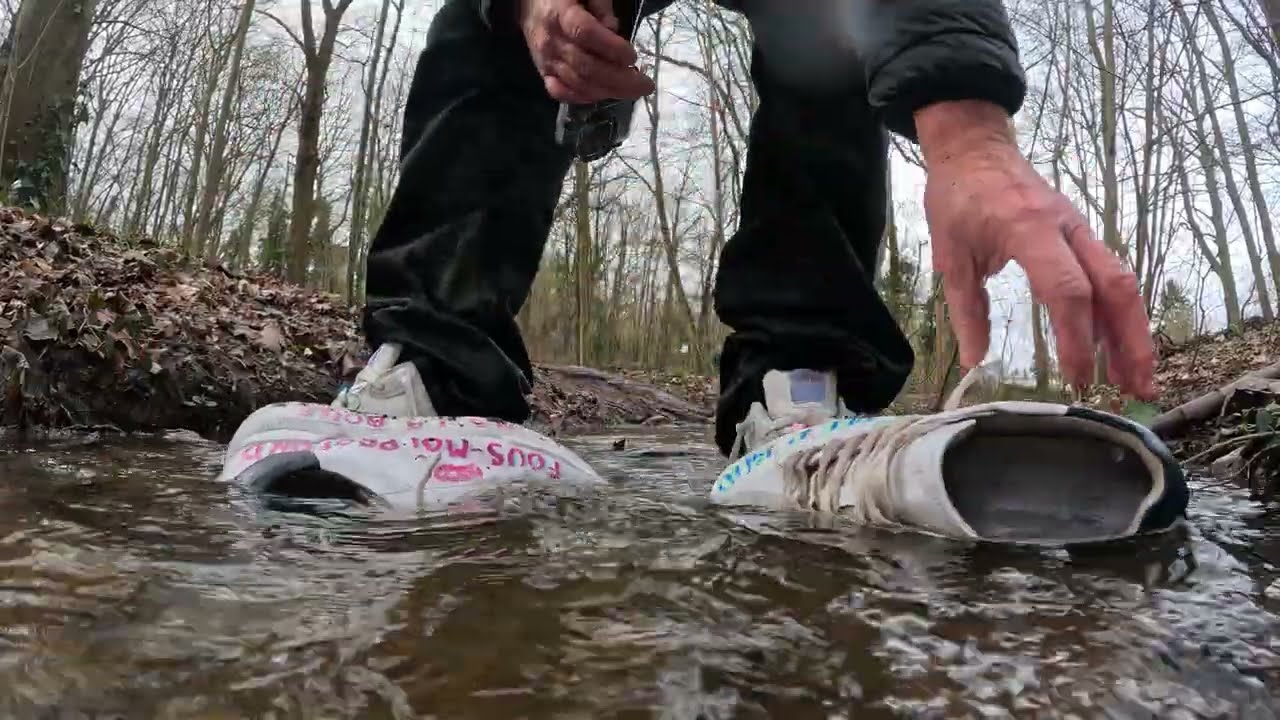 MUDDYING BALENCIAGA TRIPLE S SPORTY FOR ETIENNE