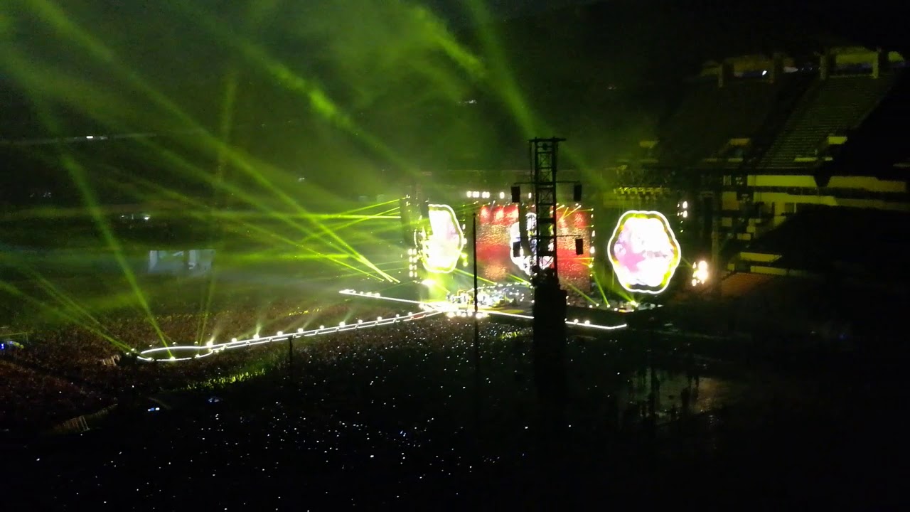 Coldplay-Yellow Live Concert (Seoul Olympic Stadium)