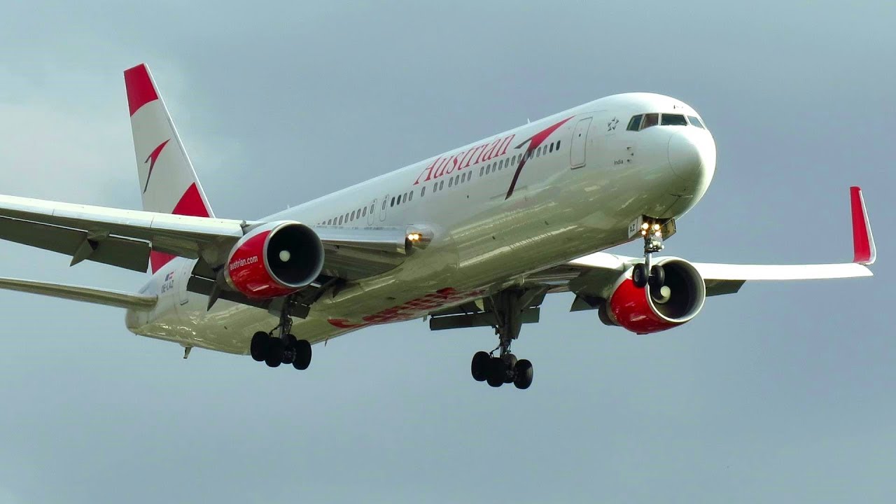 UPGRADE: Austrian Airlines Boeing 767-300ER [OE-LAZ] Landing and Takeoff from Berlin TXL!