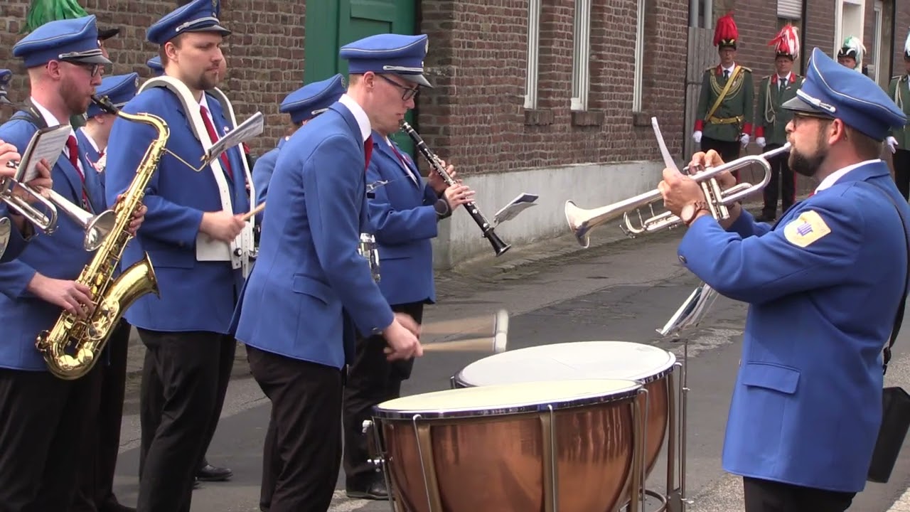 Zapfenstreich vom 19 05 2019 der St. Agatha Bruderschaft Oberkrüchten