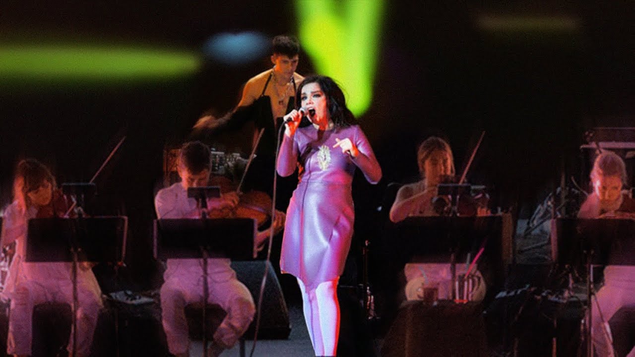 Björk - Mouth Mantra (Best Performance) Subtítulos en Español- Live at Kings Theatre, New York
