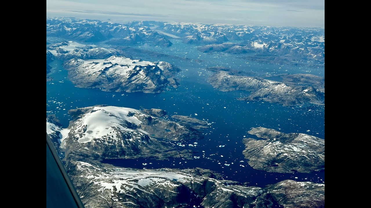 Cirrus SR22 G7 Ferry Flight over Greenlandand. Atlantic Crossing. Landing at Narsarsuaq BGBW