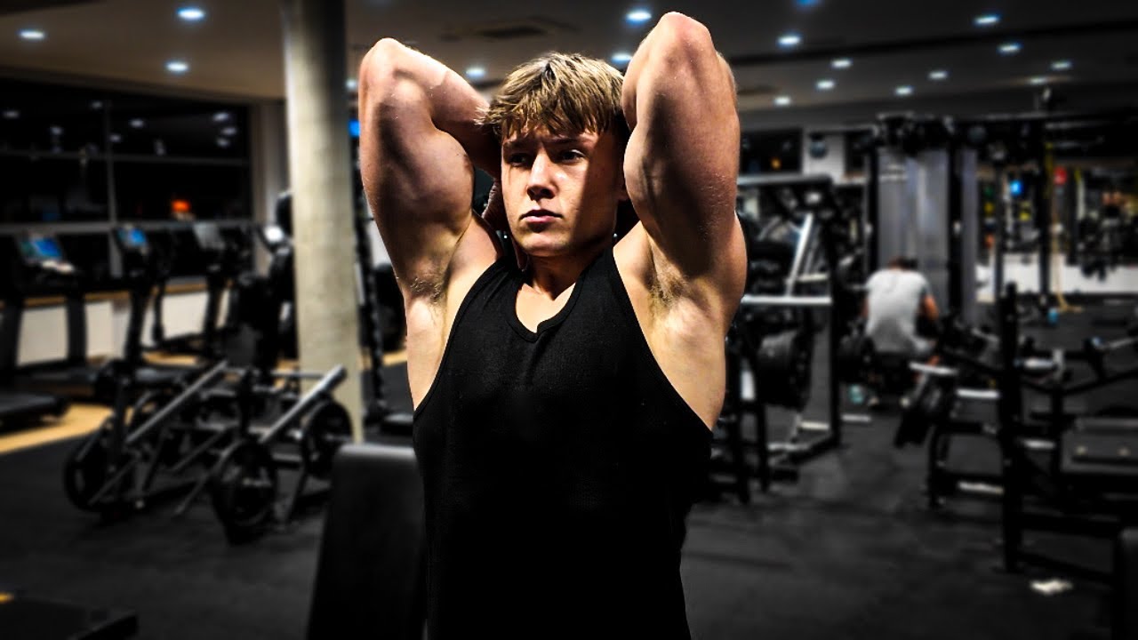 DZIEŃ Z JEDZENIA NA MASIE + EGO LIFTING