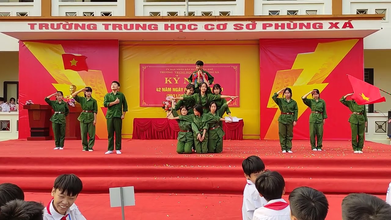 Lớp 8B - Trường THCS Phùng Xá - Múa 20/11/2024 - Khát vọng tuổi trẻ.