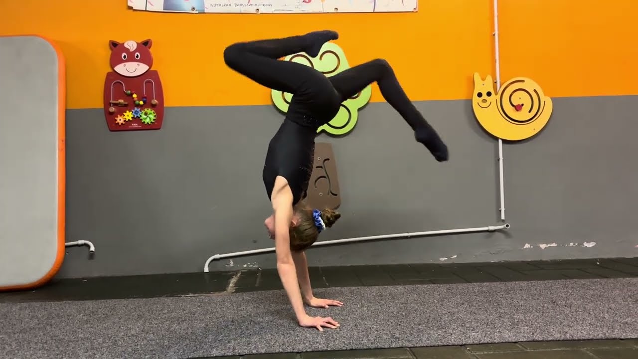 CHI STA DI PIÙ IN VERTICALE? 💪🏼😍 