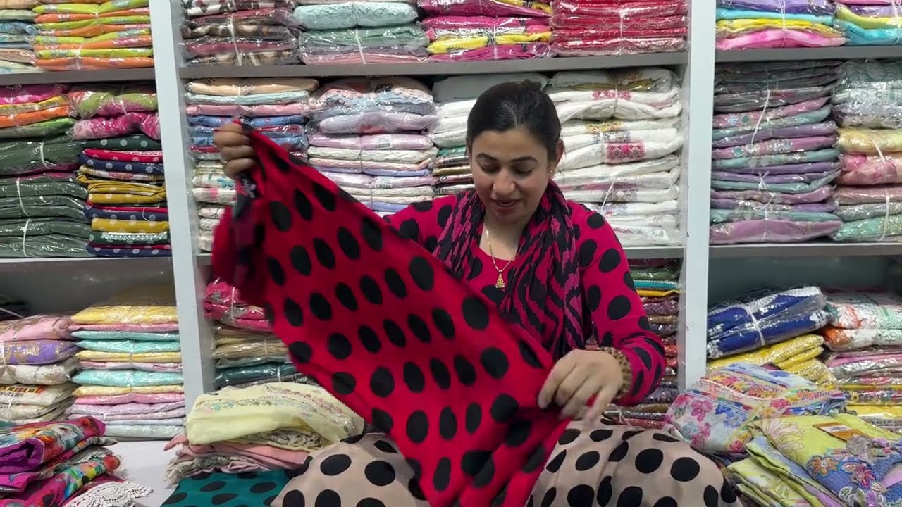 आज आप के लिए बिल्कुल अलग सूट 👉 89018 38838