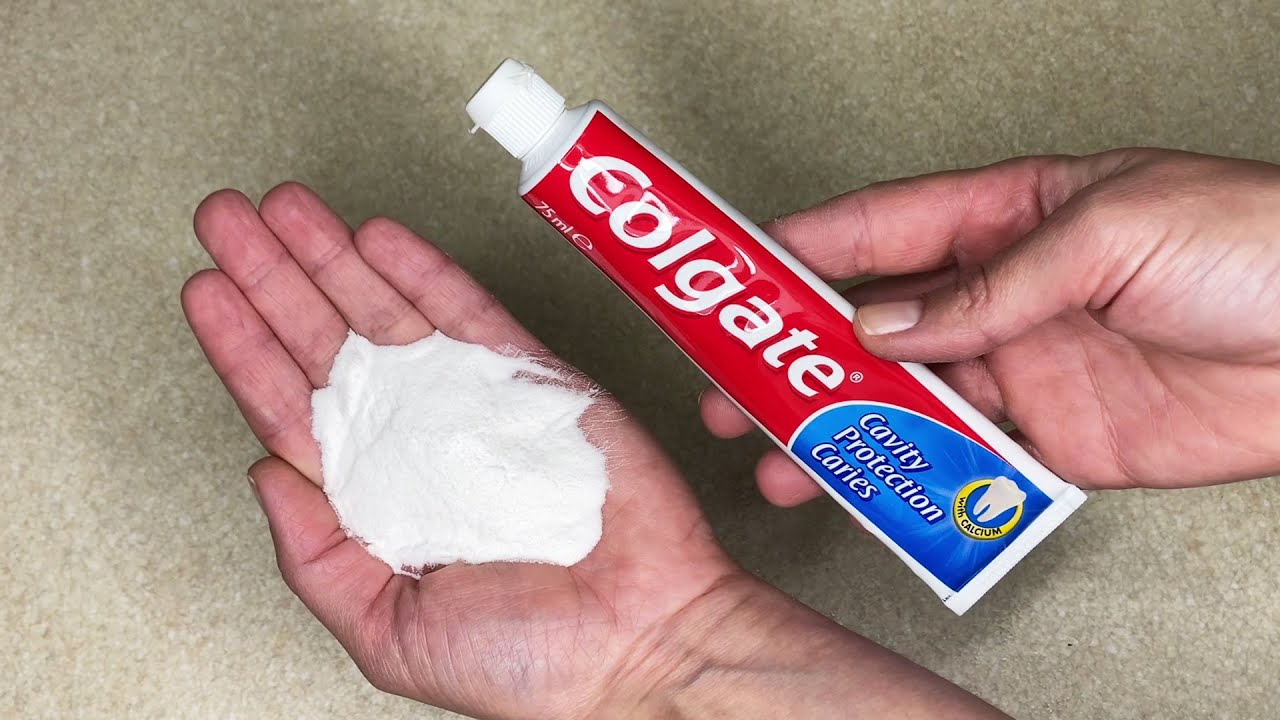 Mixed TOOTHPASTE WITH BAKING SODA. Incredible, but it WORKS
