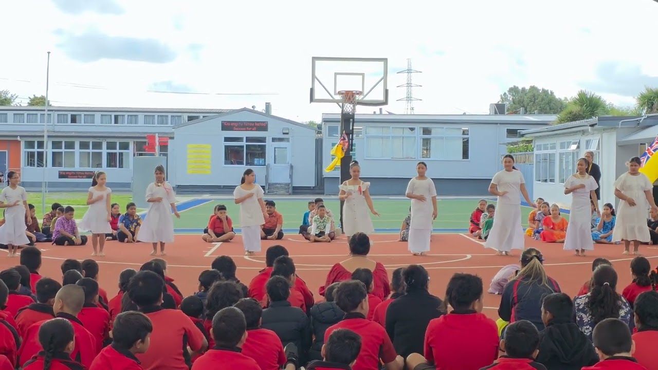 FBS Niuean Lang week 2025 - Fogavaa e tasi girls dance group