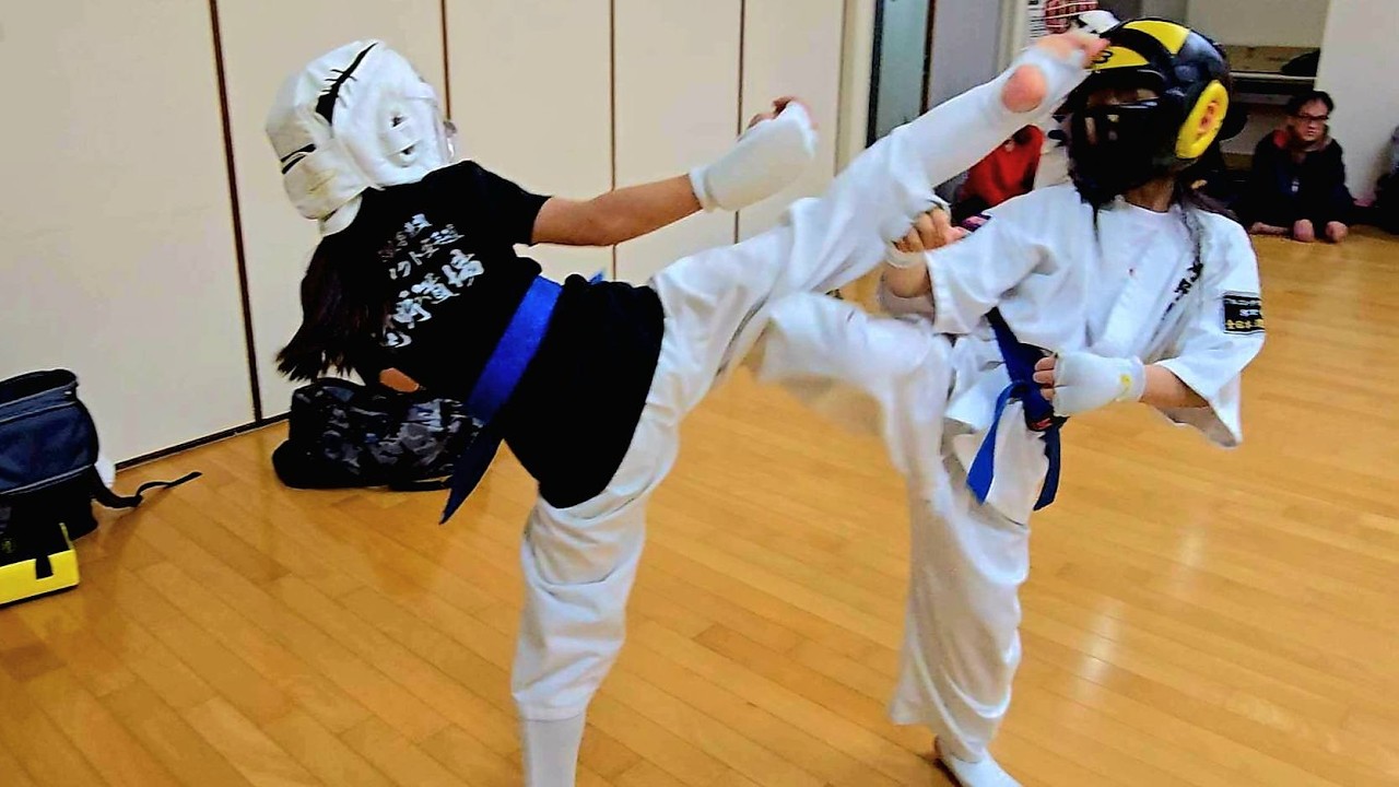 小学生、中高生の組手