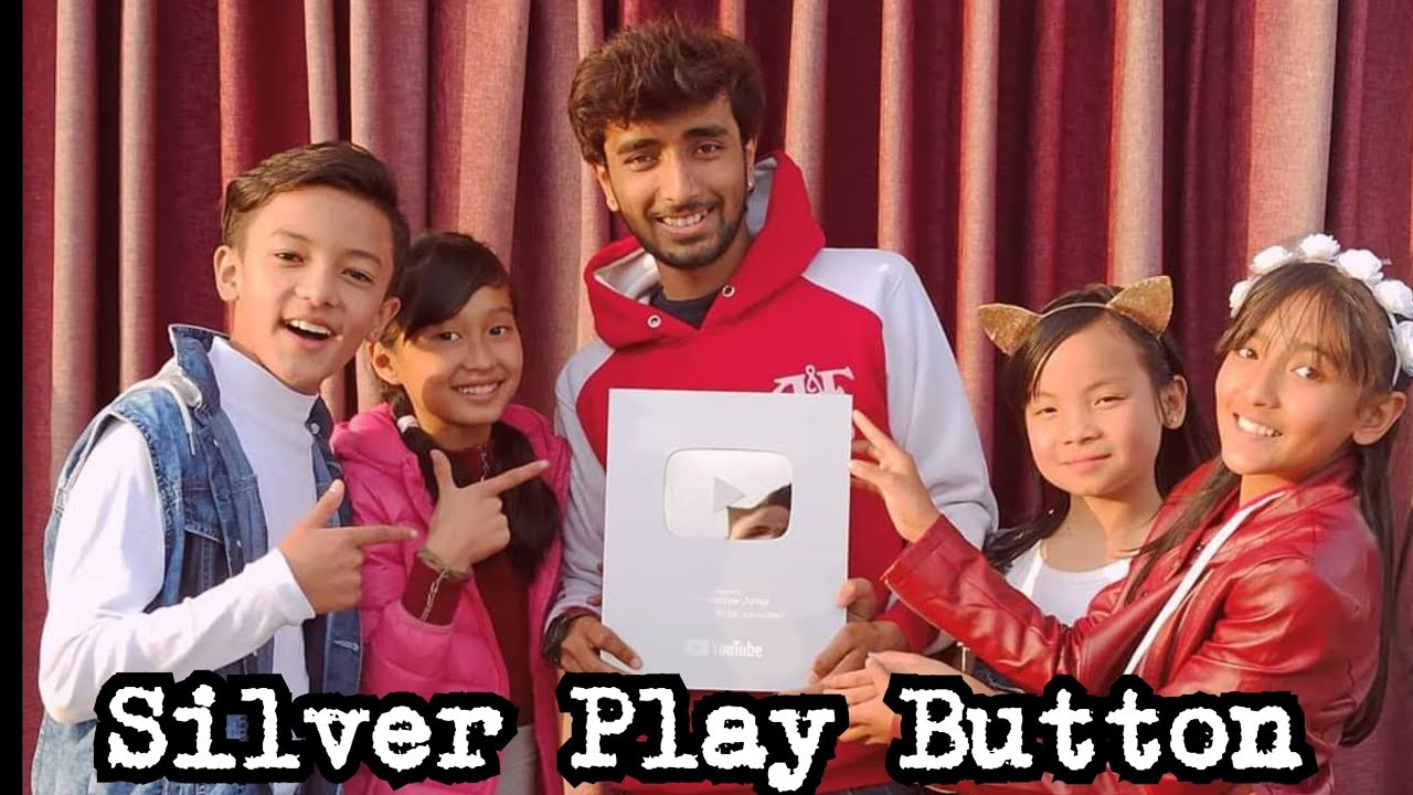 Surprising our Cartoonz Crew Junior with SILVER PLAY BUTTON | The Cartoonz Crew Family ❤️
