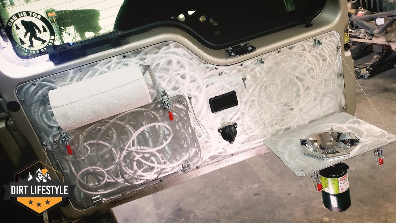 ULTIMATE Overlander Tailgate Kitchen! Ultimate Land Rover Discovery Build Episode 1.