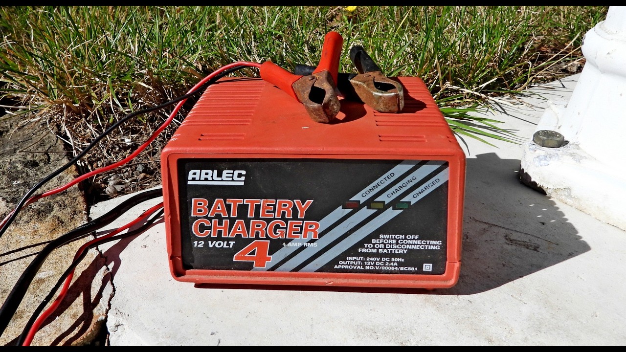 Ремонт автомобильного зарядного устройства Arlec на 4 ампера и комплект Jaycar