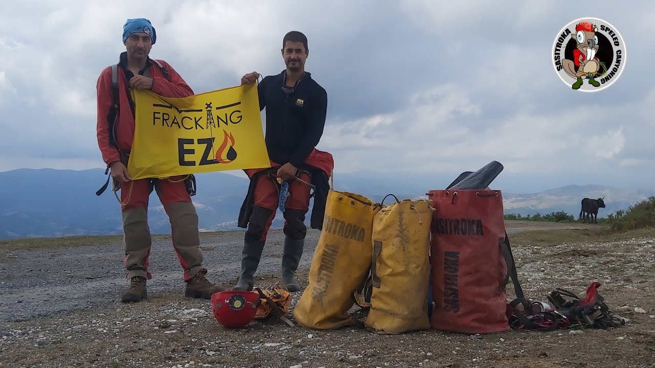 Torca de JORNOS II. Pozo GOTXILO 292m. Jornos 2 -513m. Grandes abismos. Mayor agujero.