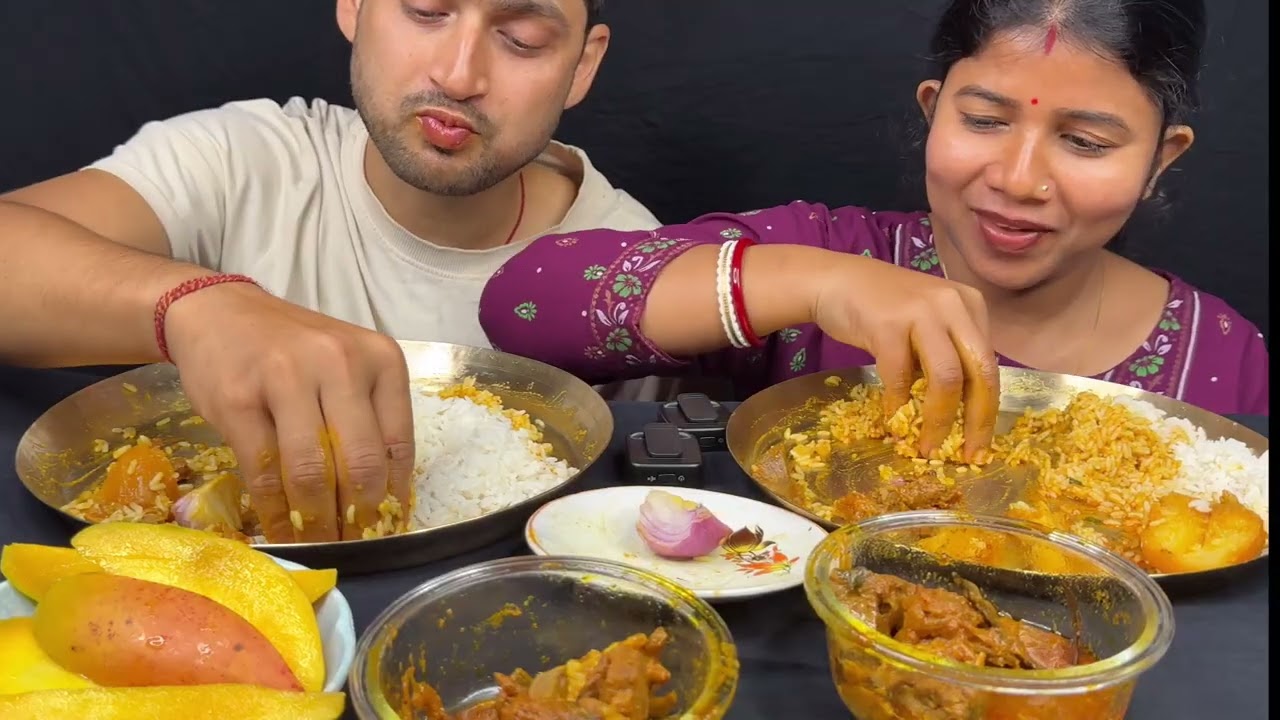 Eating  Rice, Betho Shak Vaja, Chingri Mach Kumro Ful Bata, Mutton Kosha, Totapuri Aam #viral #food