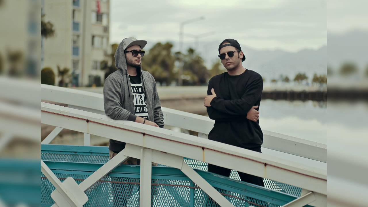 Emrah Karakuyu feat. Kozmos - Benim Meselem (Produced by Kozmos)
