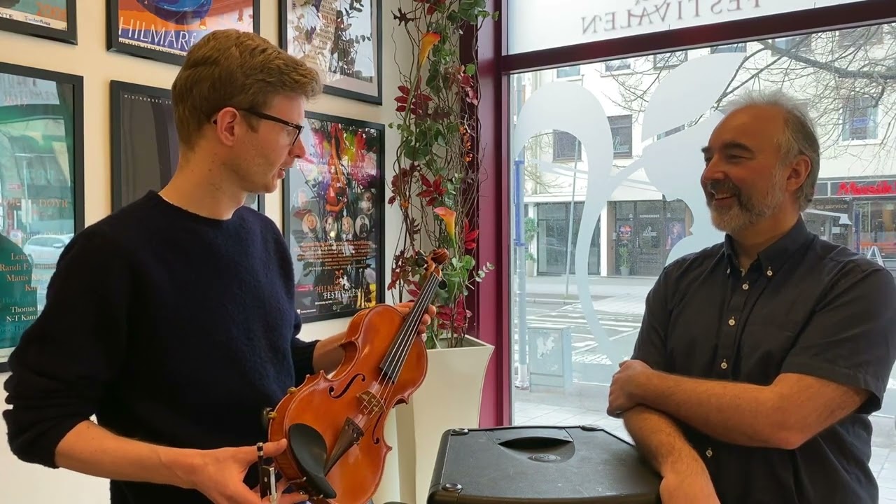 KUNSTNARPORTRETTET Einar Olav Larsen