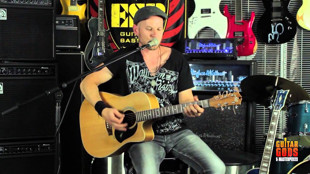 Digitech Vocalist Live Harmony Demo with Player's Planet