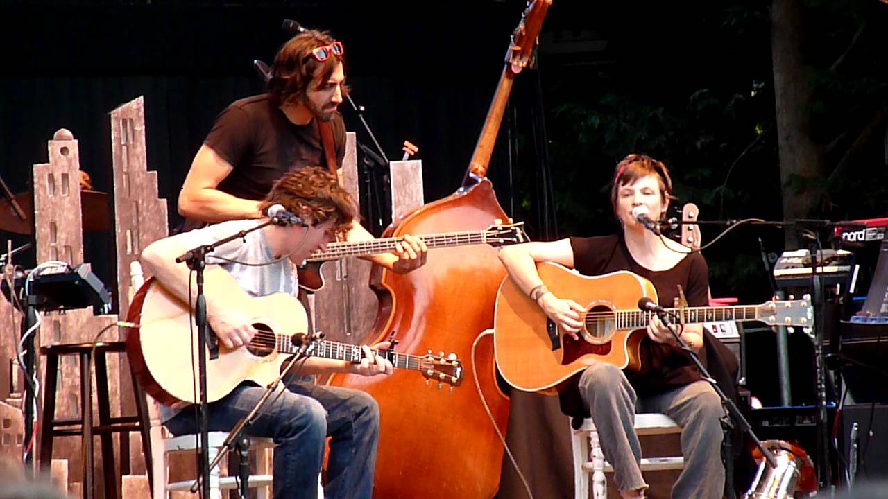 9/9 The Weepies- Hummingbird @ Oregon Zoo 8.20.11