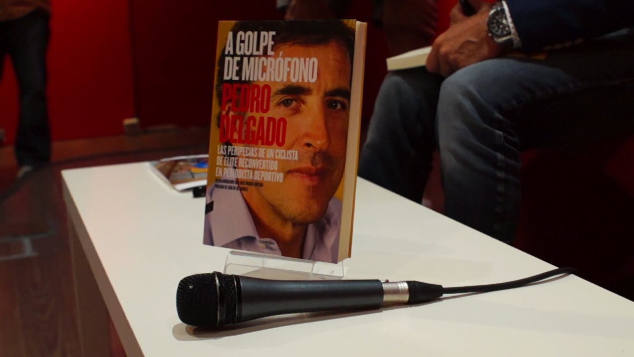 Presentaci&oacute;n 'A golpe de micr&oacute;fono', de Perico Delgado