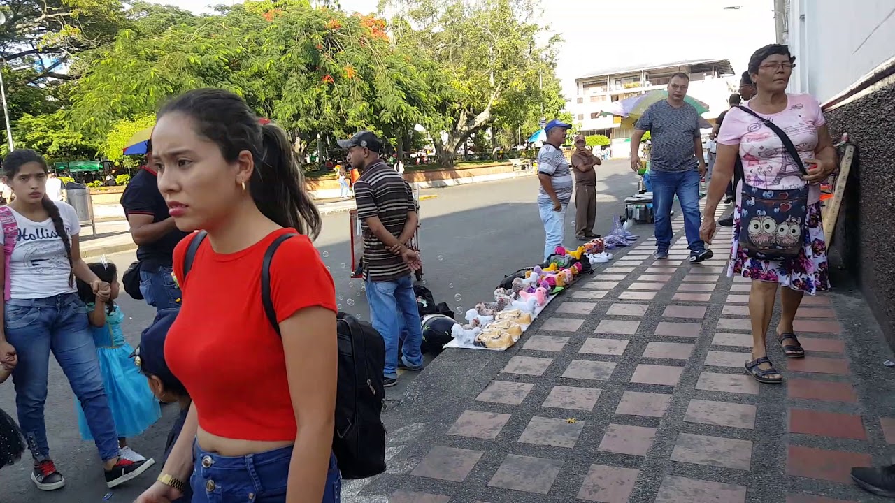 PASEO  POR  LAS  CALLES  DE  CARTAGO  COLOMBIA.  OCTUBRE  31  (2018) CON  BLADIMIR VINASCO.