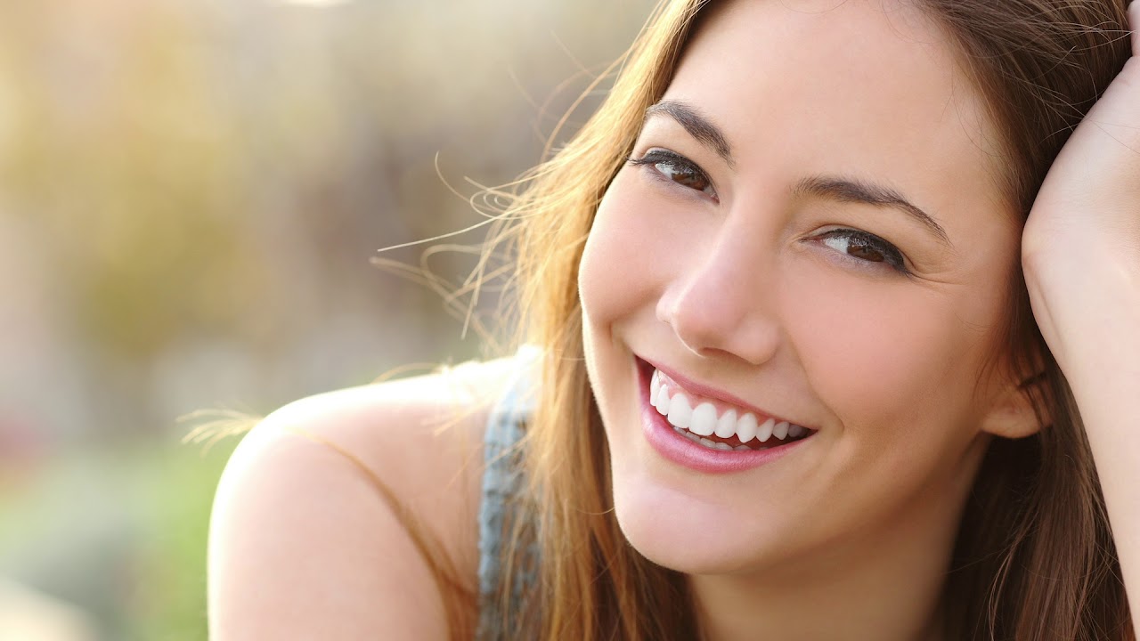 Dr. Mazur Discusses The Benefits of Prepless Veneers