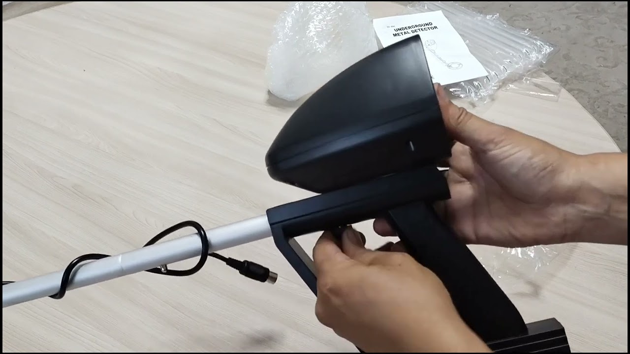 Metal Detector MD-4060.
