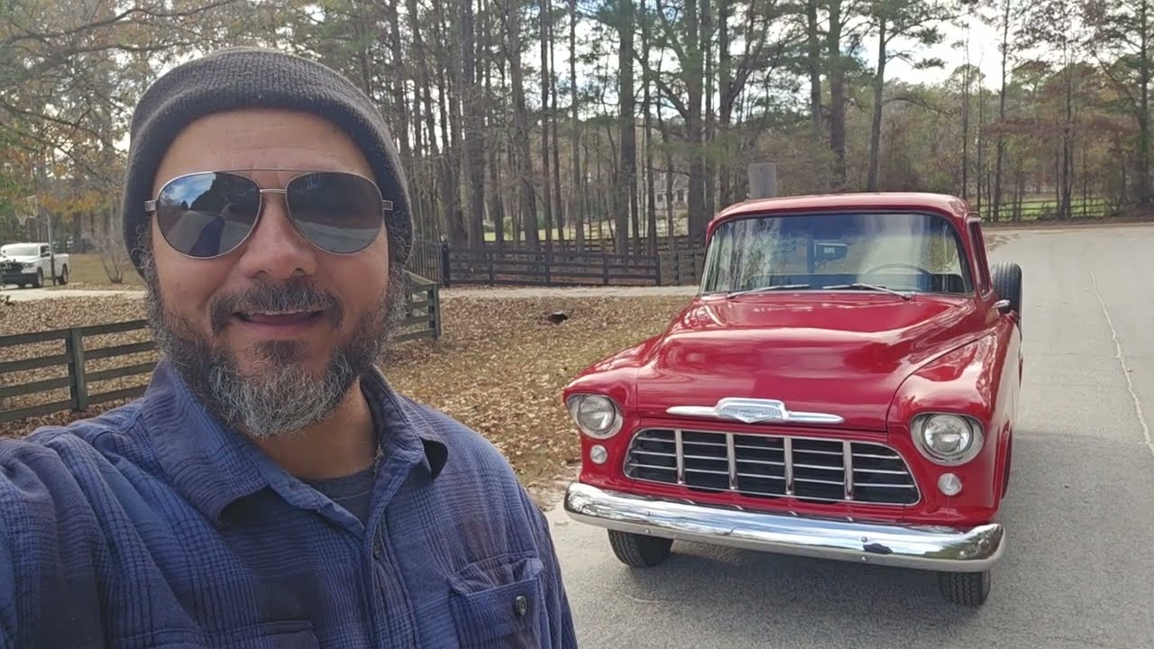 Chevrolet 3100 1956 года с большим задним окном