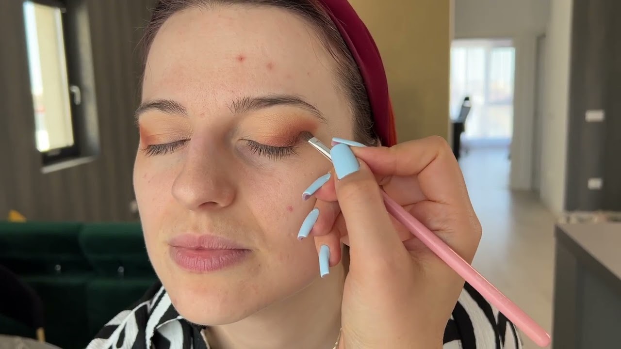 TUTORIAL | Machiaj de zi pentru ochi albaștri by @iarinamateescu
