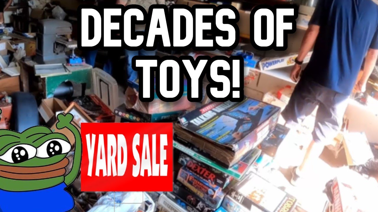 I SPENT AN HOUR DIGGING THROUGH VINTAGE TOYS AT THIS YARD SALE!