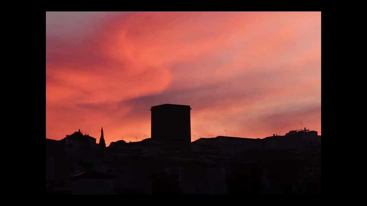 Meng&iacute;bar, Mi Pueblo ( Music Video)