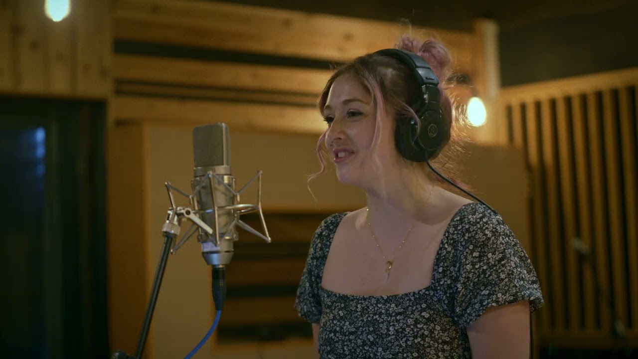 The Night Owls - Queen Of The Game (Studio video)