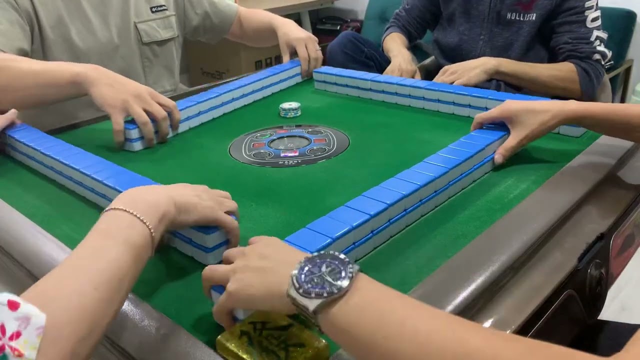 Mahjong344.廣東牌十番1024有花有JP五回之五：大贏家贏近5千，大輸家亦輸五千多。